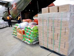 TNI AU Kirim 23 Ton Bantuan Pangan ke Sumbar, Sumut, dan Aceh, Dukung Percepatan Pemulihan Pascabencana