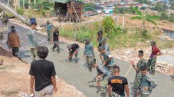 Cuaca Panas Tak Surutkan Semangat Satgas TMMD ke-130, Pengecoran Jalan di Mangsang Maju Terus Dikebut