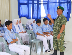 Semangat Pelajar Membara, Serka Azuar Siregar Tanamkan Jiwa Kebangsaan di SMA 16 Mangsang