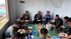 Di Balik Keringat dan Lelah, Sepiring Nasi Satukan Hati Satgas TMMD ke-130 dan Warga Mangsang Maju